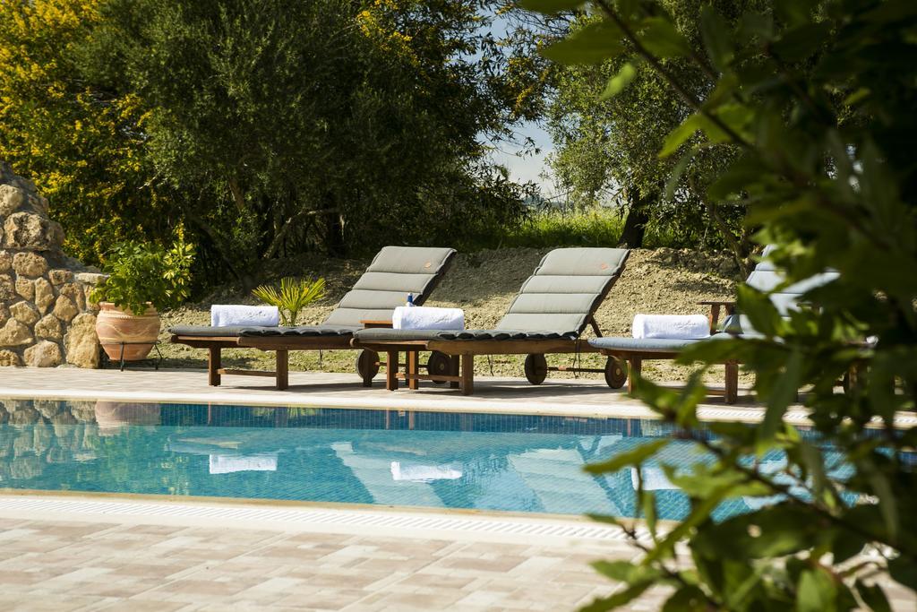 Villa Athinais Lixouri Exterior photo